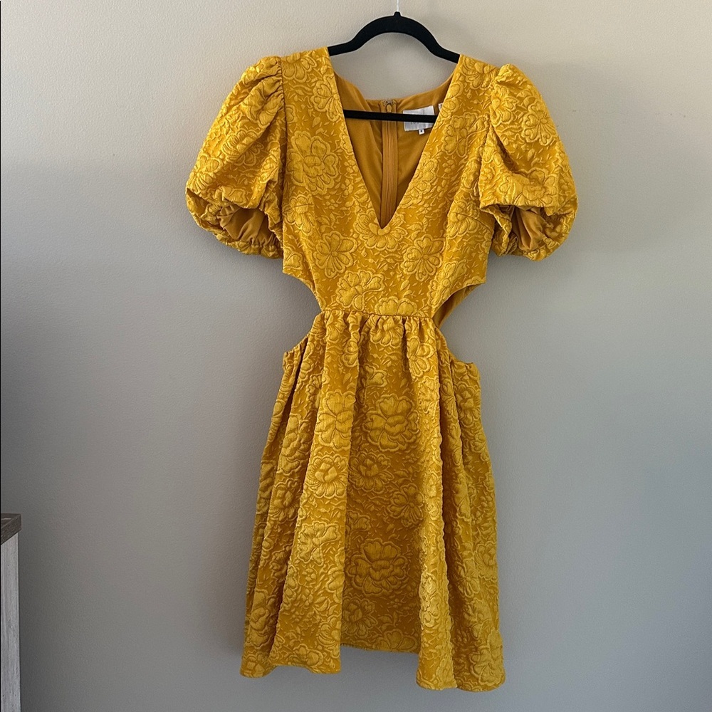ONE33 Social Women's Yellow Jacquard Cut-Out Puff-Sleeve Mini Dress Size 6 Chic - Picture 5 of 12